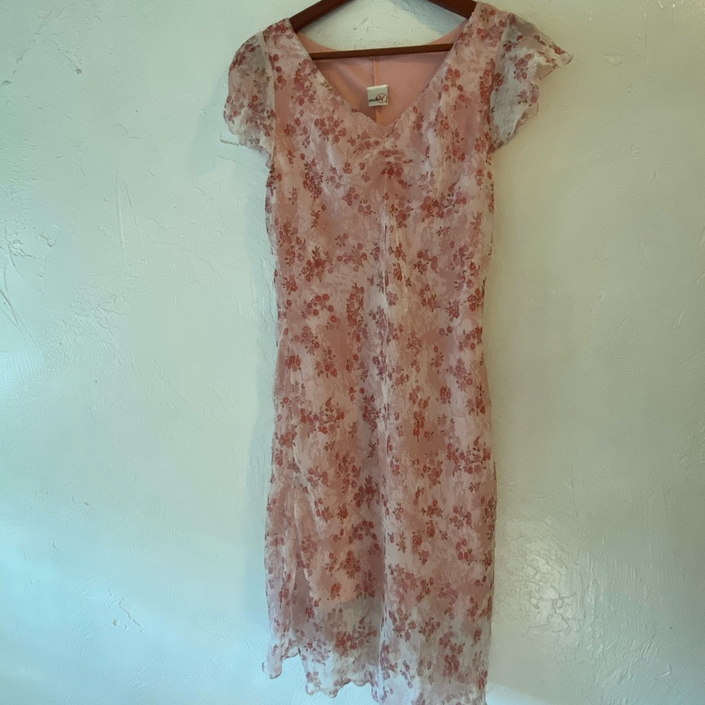 Dress - Picture 2 of 5